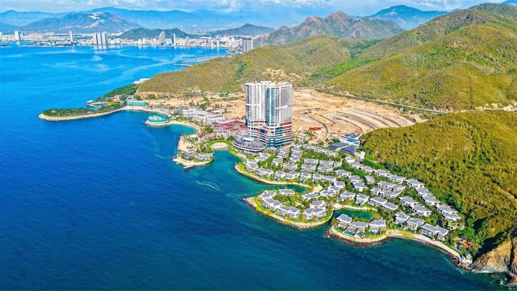 Bán biệt thự biển nha trang. cách biển hơn 100m. nghỉ dưỡng hoặc cho thuê dòng tiền