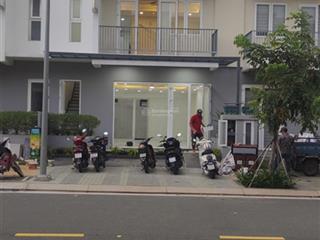 Bán shophouse 3pn, 4wc, 228m2 tại dragon village, phú hữu, q.9, giá chỉ với 8,5 tỷ vnd