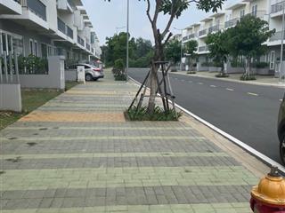 Bán shophouse đẹp tại dragon village, 8,3 tỷ, 105m2, 3pn, 3 tầng