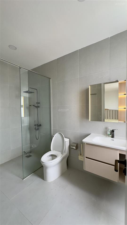 Cho thuê shophouse 3pn, 15 triệu, 105m2 tại dragon village, q9, hcm