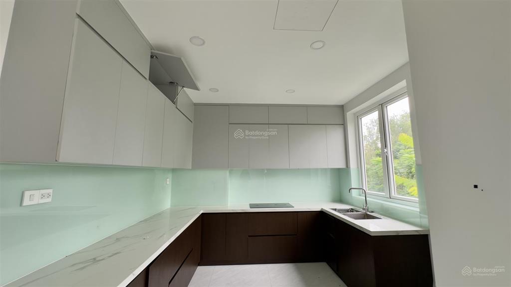 Cho thuê shophouse 3pn, 15 triệu, 105m2 tại dragon village, q9, hcm