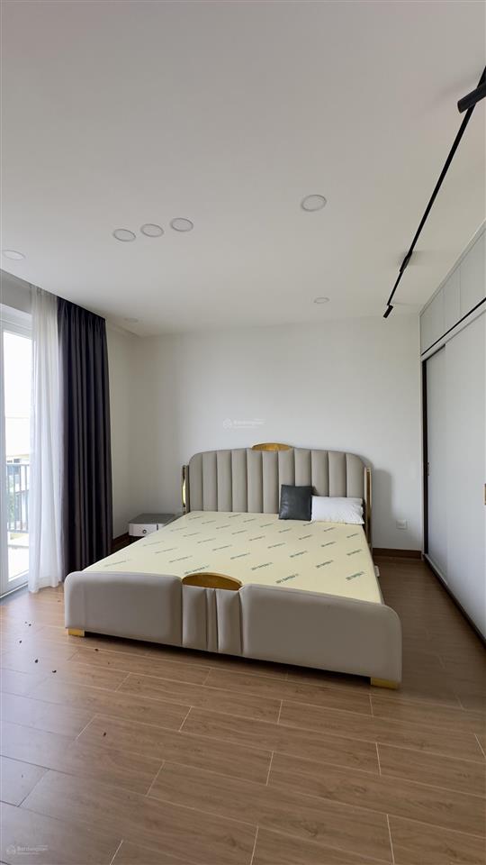 Cho thuê shophouse 3pn, 15 triệu, 105m2 tại dragon village, q9, hcm