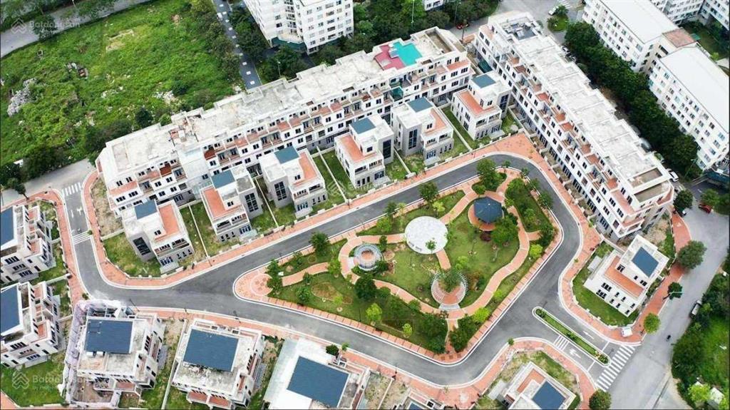 Bán gấp căn 252m2 mt 9m view vườn hoa khu đô thị đặng xá gia lâm, hn. nhà 3 tầng giá 120tr/m2