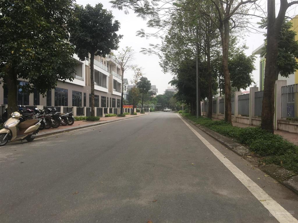 Tôi bán gấp căn 4t, dt 109m2, mt 7m. đ/c kđt đặng xá, gia lâm, hn. cho thuê dòng tiền ổn định