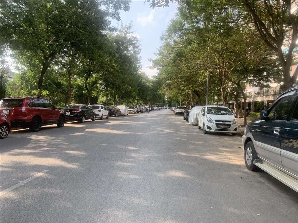 Bán gấp 115m2/mặt tiền 5m/đường 16m/khu đô thị khai sơn thuận thành/ đường thông bàn cờ/60tr/m2