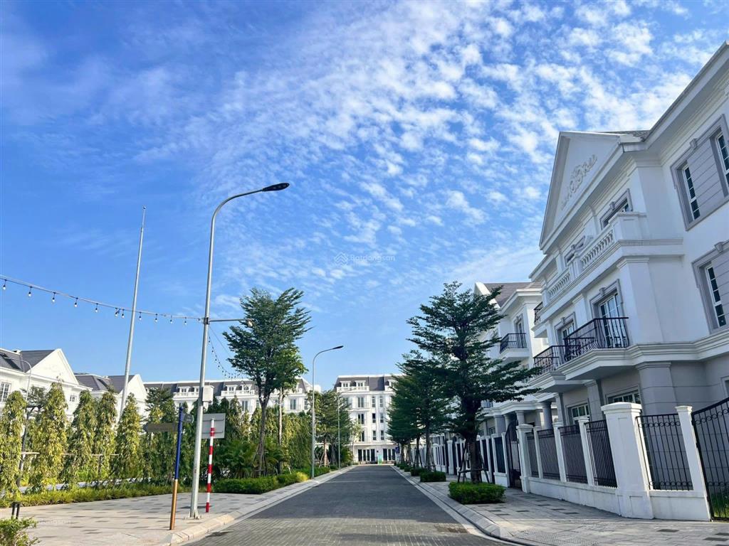 Bán bt siêu hot tại eurowindow twin parks, 28,5 tỷ, diện tích 193m2/mt 10,5m/ 4 tầng, gia lâm, hn