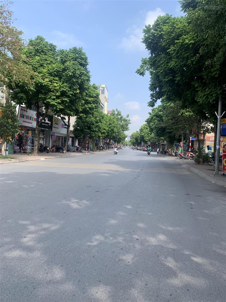 Giảm sốc 1tỷ cho khách mua trong tháng khu 31ha/dt 107m2 mt 5.3m giá 18 tỷ, nhà cho thuê ổn định