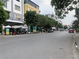 Siêu đẹp mặt đường kinh doanh dt 70m2 mt 10m đường 20m thông/ngô xuân quảng gia lâm. giá 16,5 tỷ