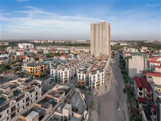 Bán biệt thự mặt phố thành trung trung tâm gia lâm/ dt 193m2 /mặt tiền 11m/đường 30m/giá 300tr/m2