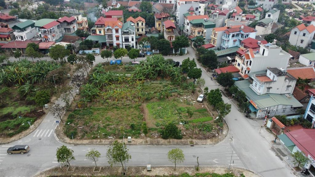 Bán gấp lô góc làng nghề kiêu kỵ/ gia lâm/ sát vinhom ocenpark 1/dt520m/mt20m viewhồ /giá 22 tỷ