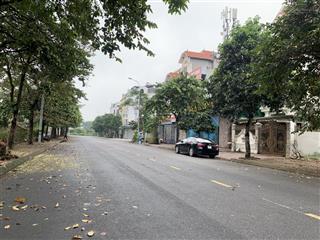 Bán gấp đất biệt thự kđt khai sơn thuận thành/dt620m2/mt25m đường 17m/sát trường may/giá 50tr/m2