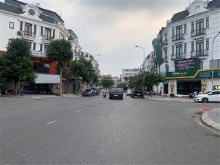 Bán nhà mặt phố lý thánh tông đối diện vinhomes căn 2 mặtdt/81m2/mt5,1m/ đường 30m/giá 28,5 tỷ/