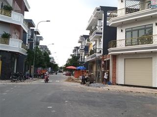 Cần bán gấp đất đường bình chuẩn 42, thuận an, bình dương.  0975 808 ***