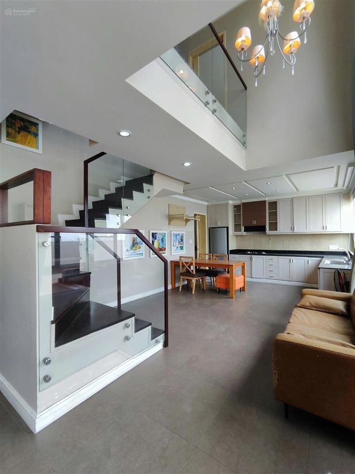 Bán gấp căn penthouse sky garden 3. 174m2 lầu 15.  0917 522 *** em tuấn
