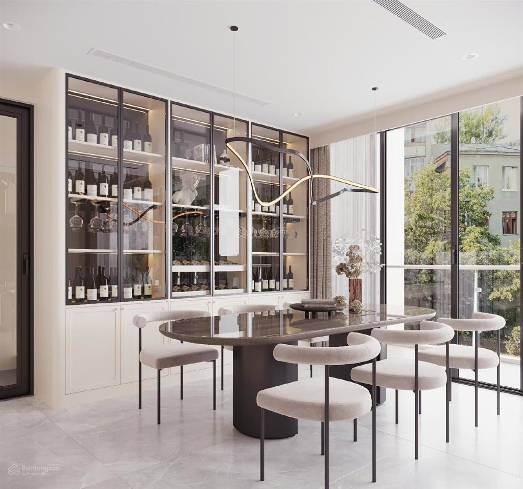 Sun grand city 69 thụy khuê cần bán căn duplex 155 m2, view full hồ tây, nội thất mới 90%.