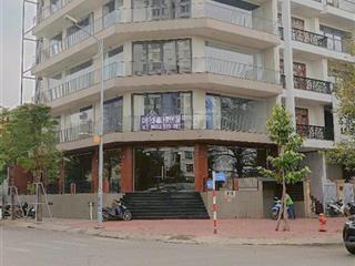 Cho thuê nhà 7 tầng thang máy góc 2 mt him lam quận 7 dt13x20 giá thương lượng