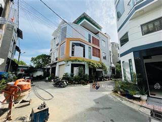 Nhíc 6 tỷ nhà linh trung 4pn 4wc khu đồng bộ ngay hoàng diệu 2 đh ngân hàng ngã tư thủ đức shr