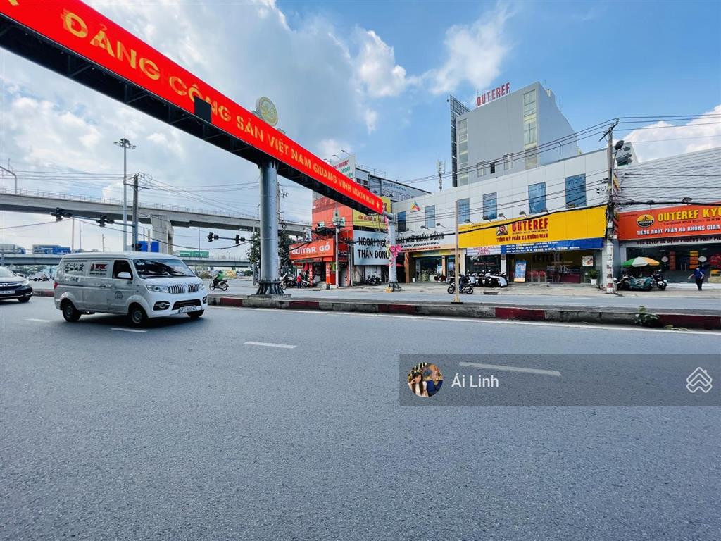 Building 4t mặt tiền võ văn ngân bình thọ kế đh spkt ngã 4 thủ đức tn 100tr/th dt 193m2 (7mx28)