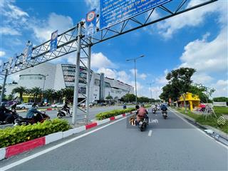 Định cư bán gấp tòa building gần gigamall phạm văn đồng 160m2 ngang 6m full thổ tn khoảng 200tr/th