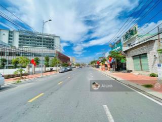 Vay bank 7 tỷ mặt tiền ngang 8m ngay góc lê văn chí  linh trung gần ga metro cnc dt sẵn tn 17tr/th