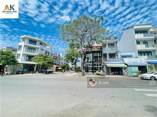 Góc 2 mặt tiền ngay phạm văn đồngkhu chế xuất linh trung 131m2 ngang 8m full thổ tặng gpxd 4 tầng