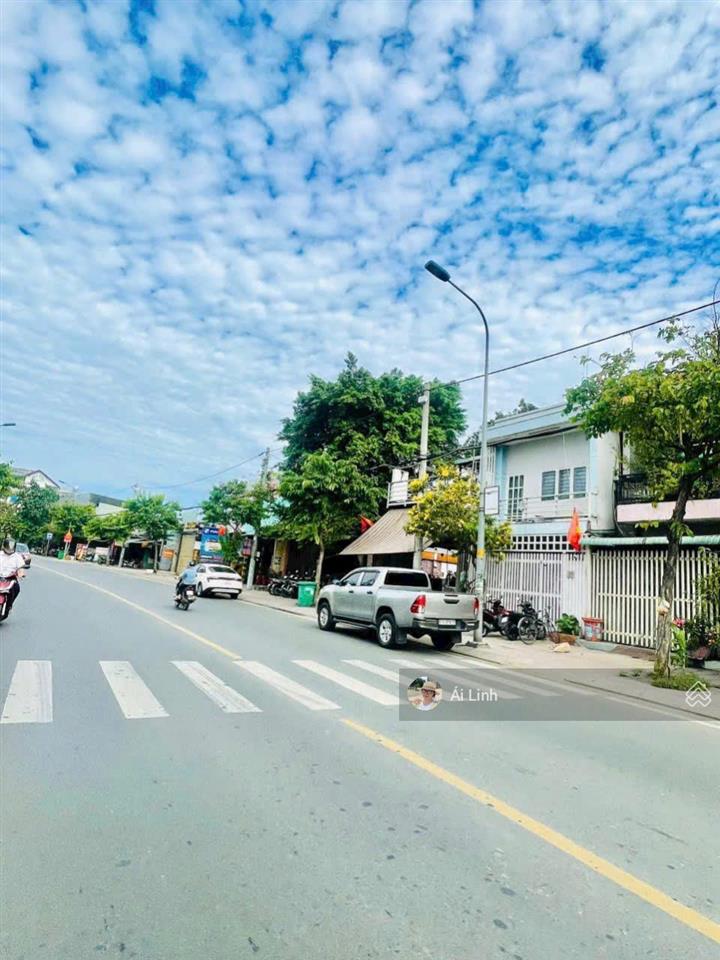Góc 2 mặt tiền đường thông đs 2 trường thọ ngay chương dương home vành đai 2 dt (7.5x30) full thổ