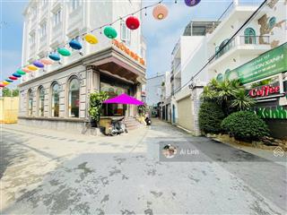 Gấpnhà đẹp sân vườn + gara ô tô dt 8x19 full thổ sát mặt tiền linh đông vành đai 2 phạm văn đồng