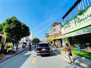 Hàng f0 mặt tiền 3 tầng kd đỉnh sát góc dân chủ gần cung vh thiếu nhi khu vip bình thọ dt (5.5x29)