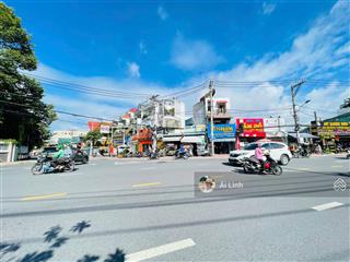 Giảm 3 tỷ mặt tiền lê văn chí gần metro ngã tư thủ đức đoạn kd sầm uất dt (7x29) vuông a4 xpxd 8t