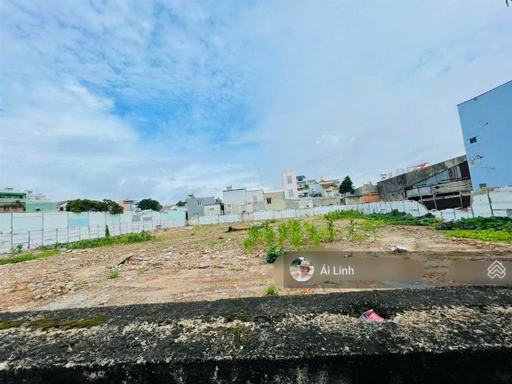 Sót quỹ đất lớn (44x50m) vuông a4 100% thổ ngay phạm văn đồng gần kdc areco đường 12m giá tốt