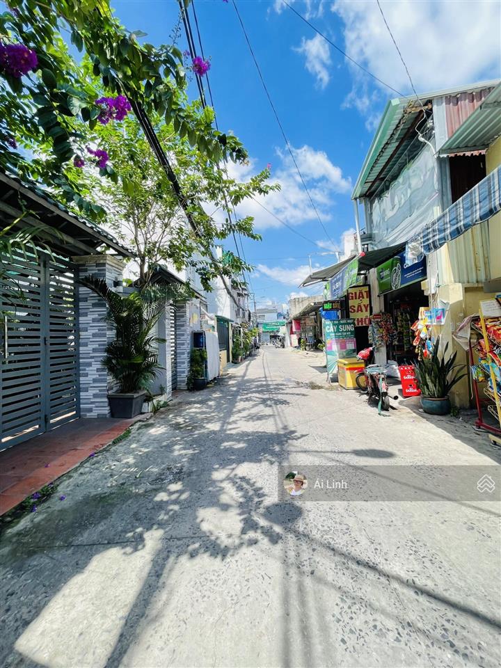 Sót quỹ đất lớn (44x50m) vuông a4 100% thổ ngay phạm văn đồng gần kdc areco đường 12m giá tốt