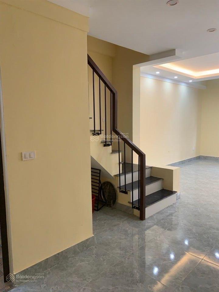 Bán đất tặng nhà 4 tầng, phố lò đúc, 32m2, 6.7 tỷ