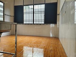 Cho thuê phòng trọ p10q6penhouse l4, 20m22tr8. bếp, wc riêng. có mg chung.