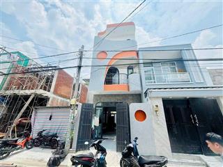 Cần bán gấp trong tháng căn nhà phố 50m2, 1t2l, 4pn, 3wc sau lưng chợ long trường.