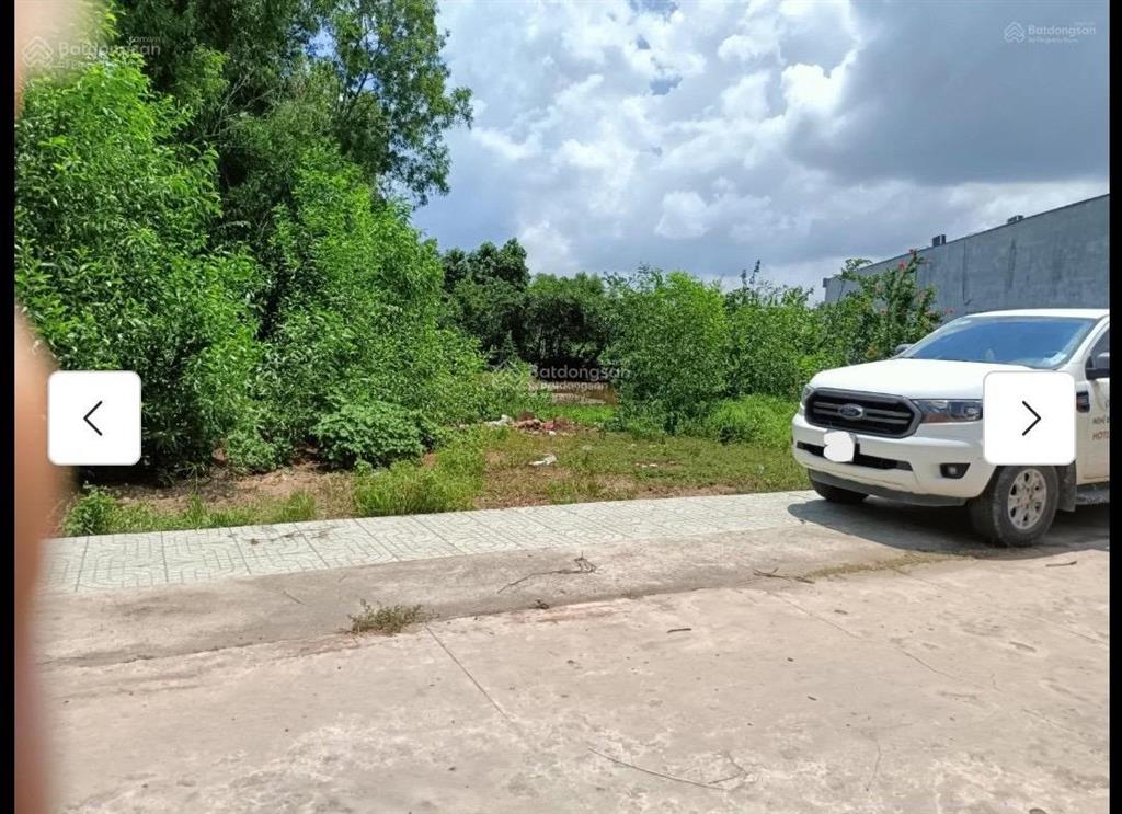 Chính chủ cần bán gấp lô 161m2 gần trung tâm thị trấn hậu nghĩa, giá 2tỷ1 bớt lộc, sổ hồng riêng