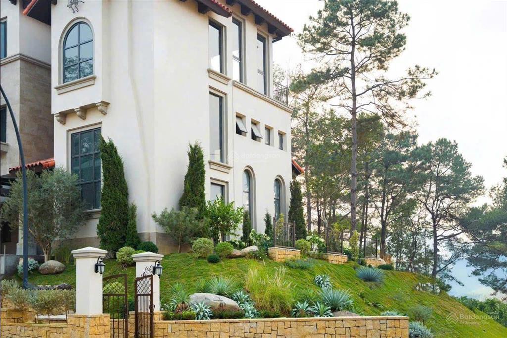 0908 764 ***, chính chủ bán rẻ bt đơn lập thanh xuân valley, view công viên,dt 350m2,ở ngay,giá 25tỷ