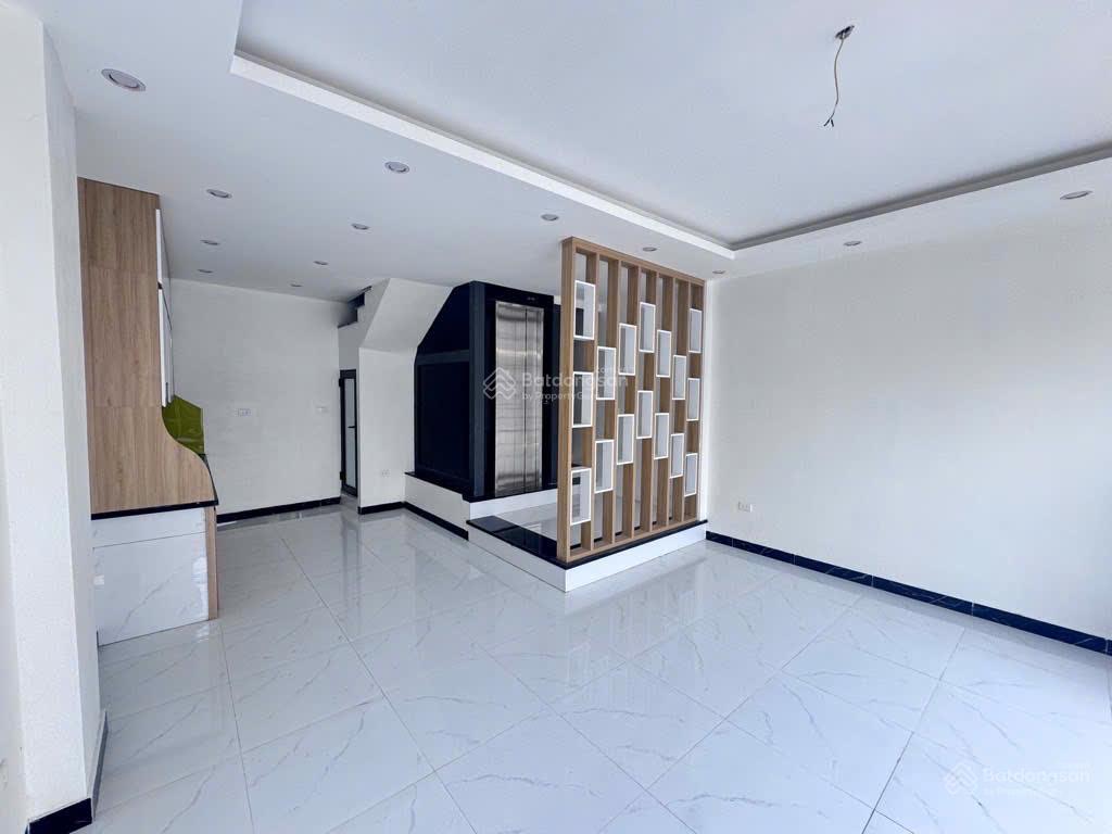 Bán nhà quang tiến, 39m2, 5 tầng thang máy, giá 6.5 tỷ, nhà mới ở ngay, ô tô đỗ gần, full tiện ích