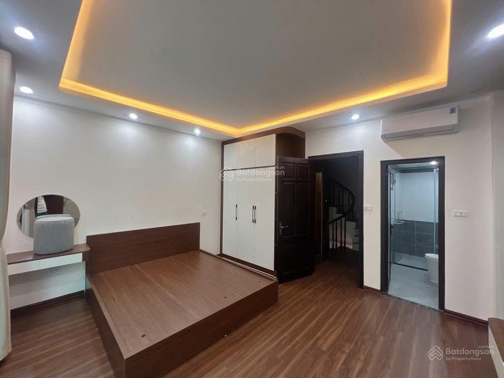 Bán nhà tây mỗ, 42m2, 5 tầng thang máy, giá 6.6 tỷ, nhà mới ở luôn, 2 thoáng, gần phố, ba bước ô tô