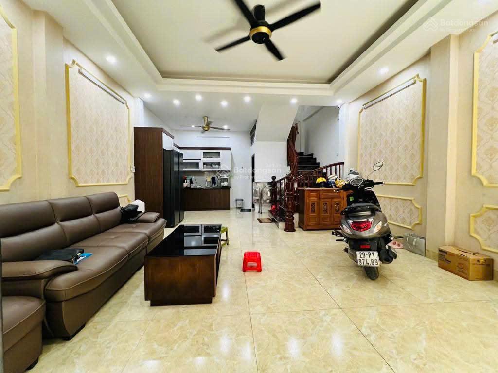 Bán nhà ngọc trục  đại mỗ, 42m2, giá 7.05 tỷ, nhà dân xây, full nội thất, ngõ nông, ô tô đỗ gần