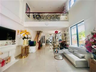Bán gấp shophouse sân vườn lakeview city dt 7x20m 1 trệt 1 lửng 3 lầu hoàn thiện full có thang máy
