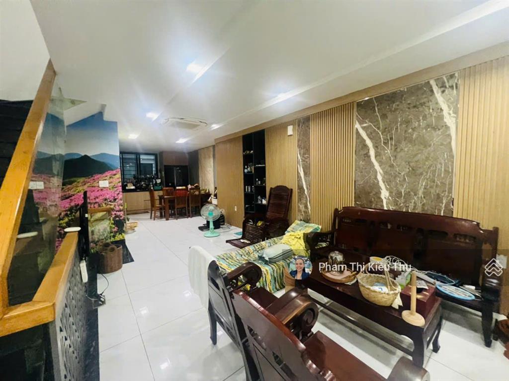 Giá cực tốt sở hữu căn shophouse lakeview city nhà hoàn thiện nội thất dt 100m2 4 tầng giá 19,5 tỷ