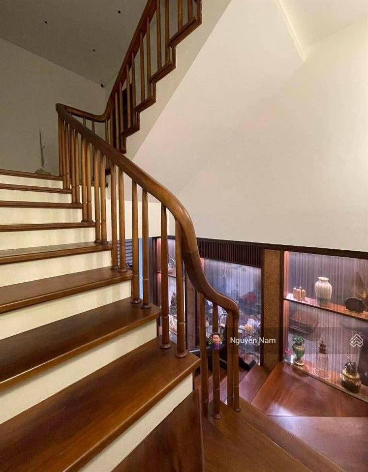 Đẳng cấp biệt thự đl mặt hồ  thang máy, ở vip, 315m25 tầng, 79,5tỷ