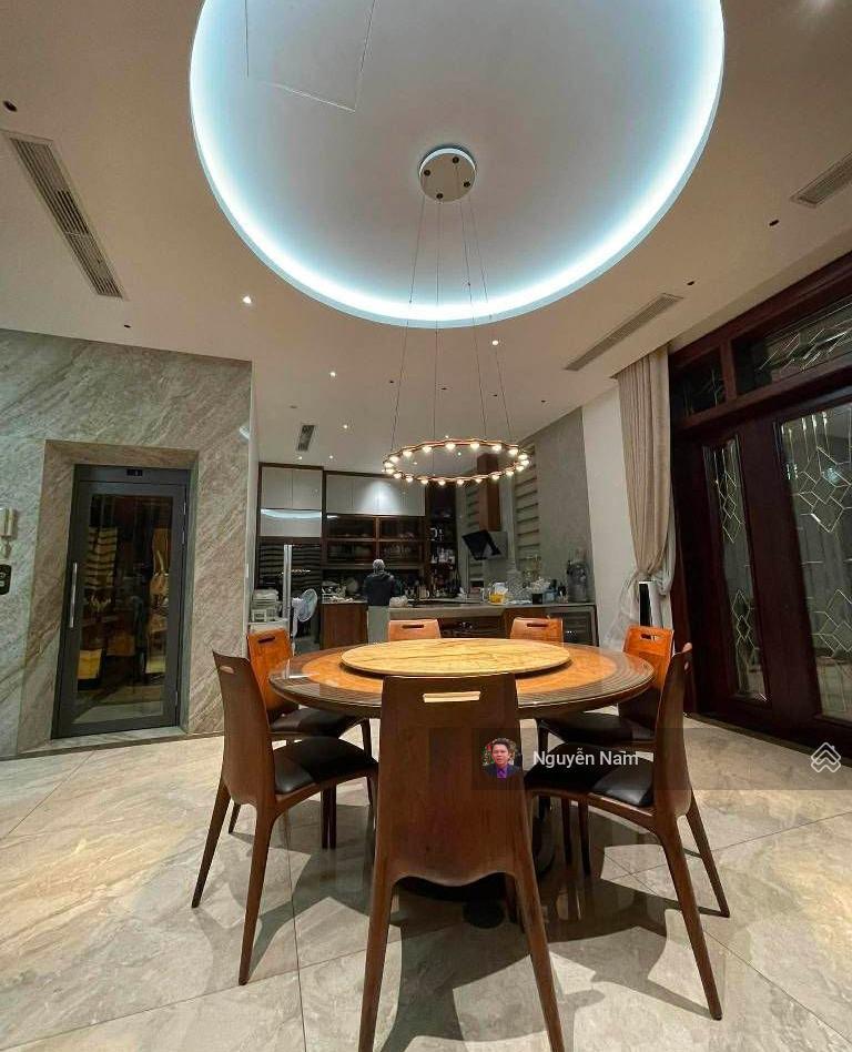 Đẳng cấp biệt thự đl mặt hồ  thang máy, ở vip, 315m25 tầng, 79,5tỷ