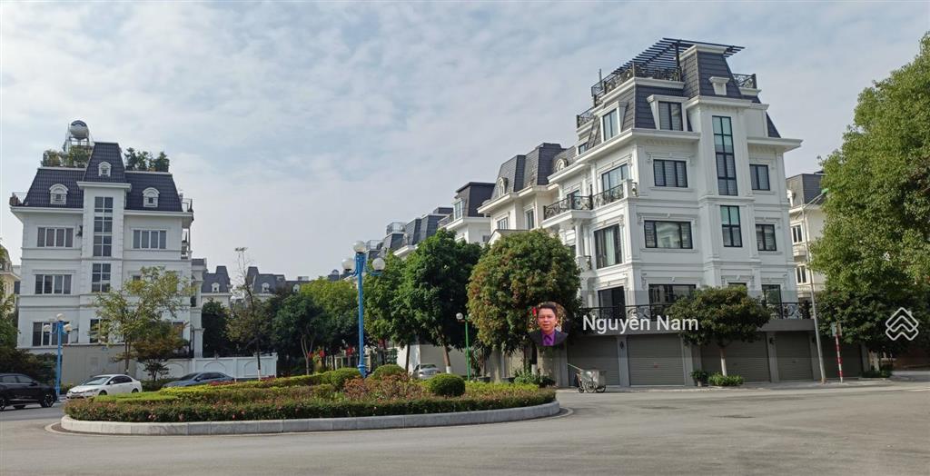 Biệt thự lideco 222m2  5tầng, view vườn hoa cực đẹp. giá 29,9tỷ