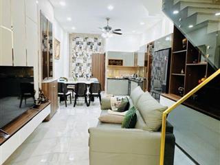 Nhà mặt tiền Quận 1, Huyền Quang ngang 4m dài 15m 3 tầng hoàn công đủ...