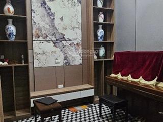 Bán nhà tây sơn, trung tâm đống đa, 6 tầng thang máy, gần ô tô, đẹp ở ngay. 30m2 giá 10.5 tỷ