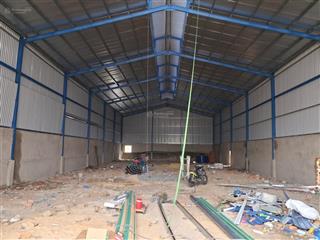 Cho thuê nhà xưởng 1000m2 mặt tiền quốc lộ 1a,  0911 822 ***