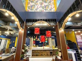 Bán căn góc shophouse vincom trần phú  mặt tiền 15m  đang kinh doanh nhà hàng