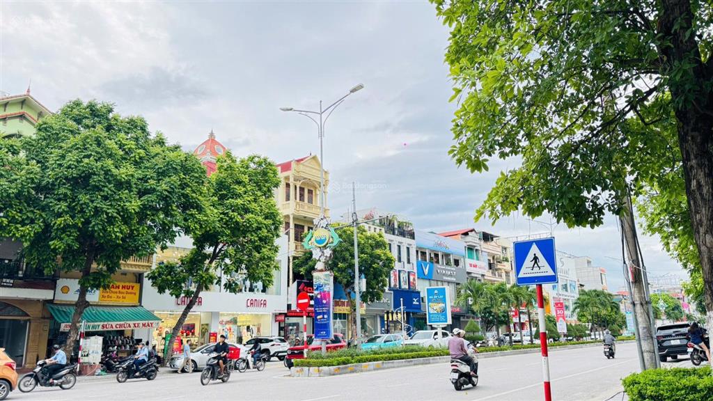 Bán đất mặt phố trần phú mặt tiền 6m giá 1xxtr/m2 được tự xây theo phong cách riêng
