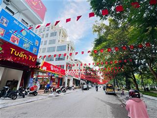 Bán nhà mặt phố đinh công tráng  đường rộng 20m